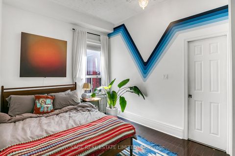 Photo 9 at 65 Lakeview Avenue, Bellwoods, Toronto