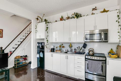 Photo 16 at 65 Lakeview Avenue, Bellwoods, Toronto