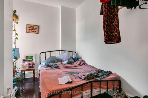Photo 18 at 65 Lakeview Avenue, Bellwoods, Toronto