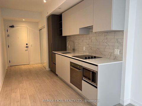 Photo 4 at 4910 - 55 mercer Street, Waterfront Communities C1, Toronto
