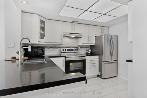 Photo 13 at 410 - 5765 Yonge Street, Newtonbrook East, Toronto