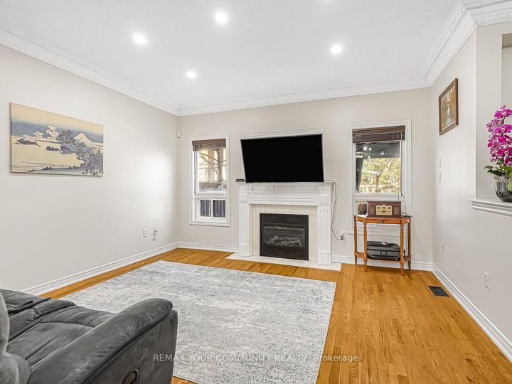 Photo 5 at 563 Mulock Court, College Manor, Newmarket