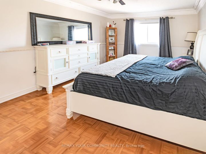 Photo 13 at 563 Mulock Court, College Manor, Newmarket