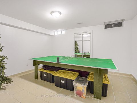 Photo 22 at 563 Mulock Court, College Manor, Newmarket