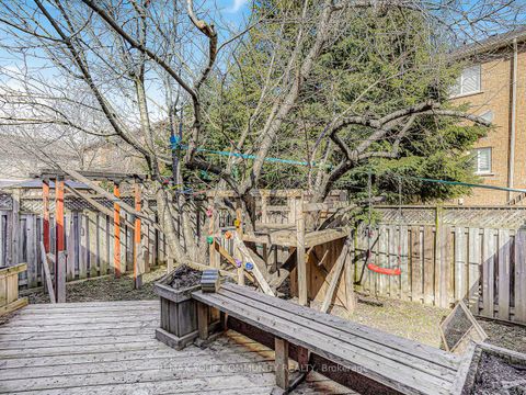 Photo 24 at 563 Mulock Court, College Manor, Newmarket