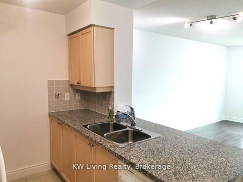 Photo 23 at 1502 - 15 Greenview Avenue, Newtonbrook West, Toronto