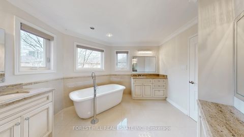 Photo 15 at 47 Edenbridge Drive, Beverley Glen, Vaughan