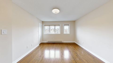 Photo 18 at 47 Edenbridge Drive, Beverley Glen, Vaughan