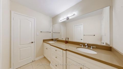 Photo 19 at 47 Edenbridge Drive, Beverley Glen, Vaughan