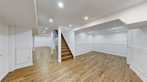 Photo 22 at 47 Edenbridge Drive, Beverley Glen, Vaughan