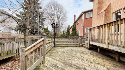 Photo 27 at 47 Edenbridge Drive, Beverley Glen, Vaughan