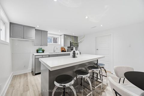 Photo 33 at 6 Bonnyview Drive, Queensway, Toronto