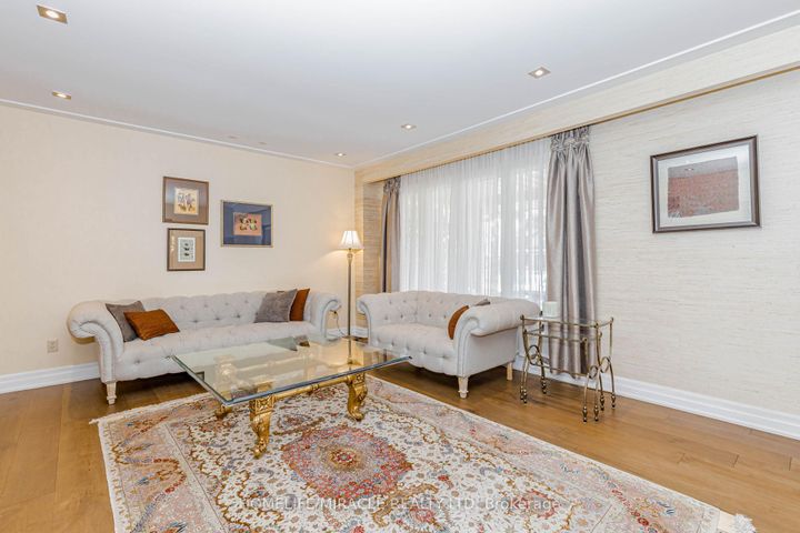 Photo 6 at 253 McCraney Street W, CP College Park, Oakville