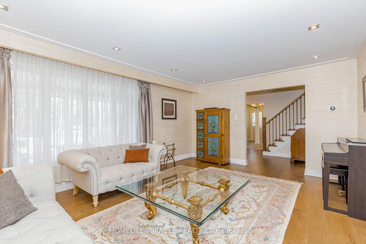 Photo 7 at 253 McCraney Street W, CP College Park, Oakville