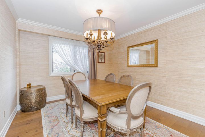 Photo 11 at 253 McCraney Street W, CP College Park, Oakville