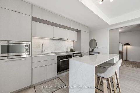 Photo 5 at 1001 - 185 Alberta Avenue, Oakwood Village, Toronto