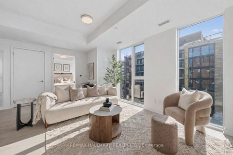 Photo 8 at 1001 - 185 Alberta Avenue, Oakwood Village, Toronto