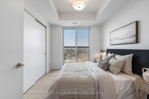 Photo 13 at 1001 - 185 Alberta Avenue, Oakwood Village, Toronto