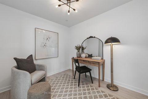 Photo 17 at 1001 - 185 Alberta Avenue, Oakwood Village, Toronto