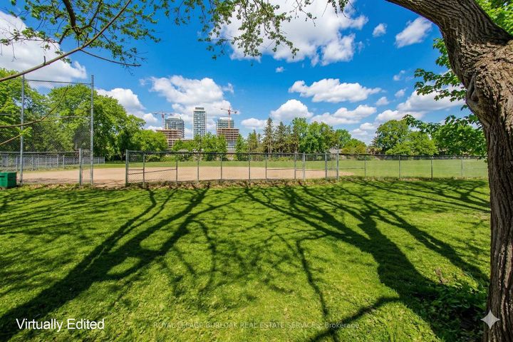 Photo 5 at 2121 Prospect Street, Brant, Burlington
