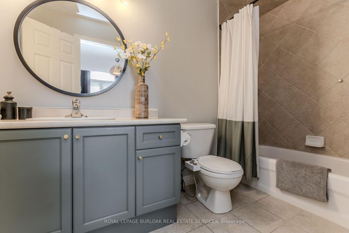 Photo 17 at 2121 Prospect Street, Brant, Burlington