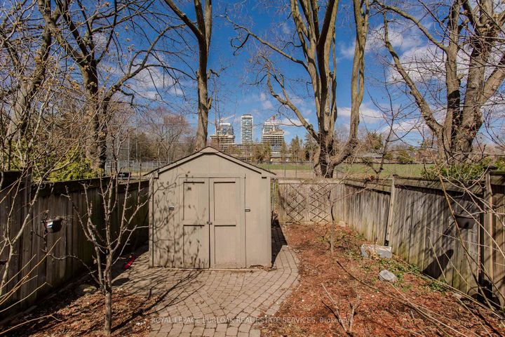 Photo 26 at 2121 Prospect Street, Brant, Burlington