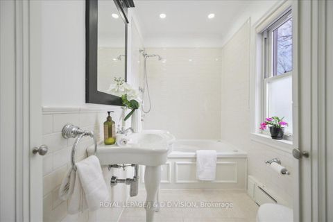 Photo 25 at 65 Chatsworth Drive, Lawrence Park South, Toronto