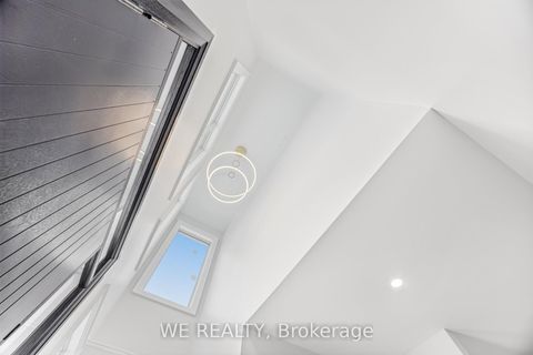 Photo 4 at 711 Hillview Crescent, West Shore, Pickering