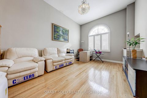 Photo 1 at 84 - 190 Harding Boulevard W, North Richvale, Richmond Hill