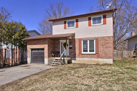 Photo 3 at 288 Terrace Drive, Keswick South, Georgina