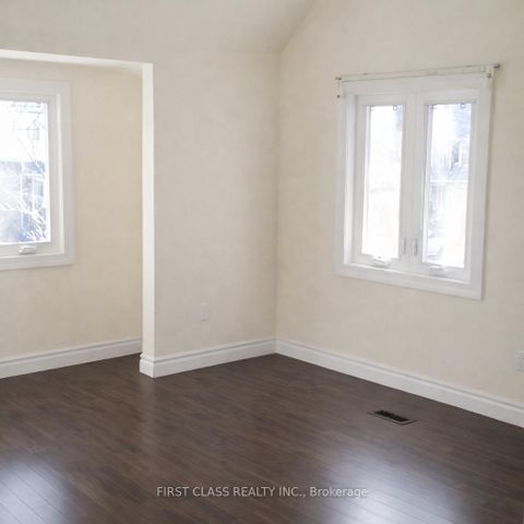 Photo 18 at 102 Greenwood Avenue, Coxwell, Toronto