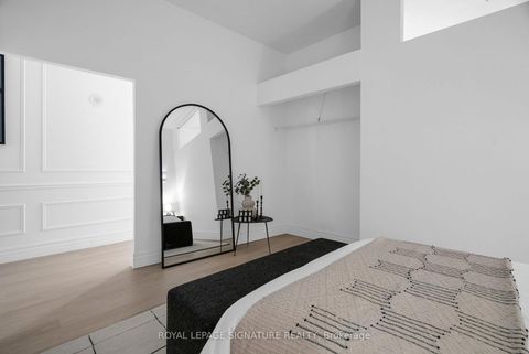 Photo 13 at 403 - 700 King Street W, Niagara, Toronto