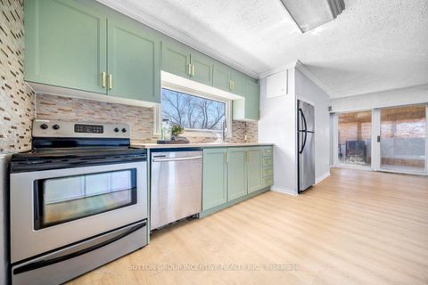 Photo 12 at 300 Metro Road N, Historic Lakeshore Communities, Georgina