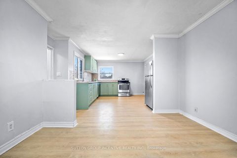 Photo 22 at 300 Metro Road N, Historic Lakeshore Communities, Georgina