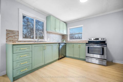 Photo 24 at 300 Metro Road N, Historic Lakeshore Communities, Georgina