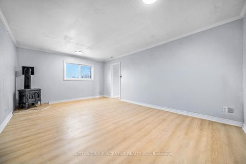 Photo 29 at 300 Metro Road N, Historic Lakeshore Communities, Georgina