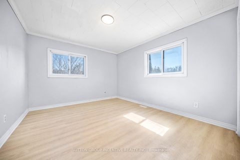 Photo 36 at 300 Metro Road N, Historic Lakeshore Communities, Georgina