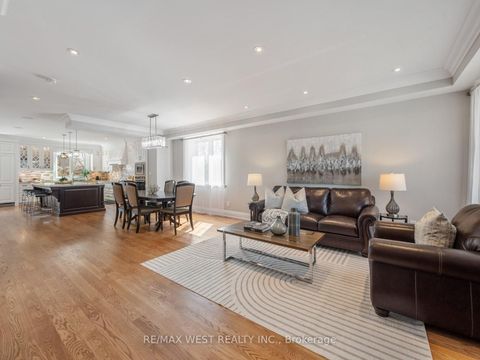 Photo 6 at 5 Paula Boulevard, Alderwood, Toronto