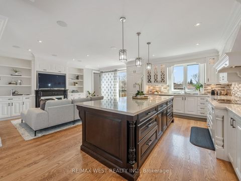 Photo 14 at 5 Paula Boulevard, Alderwood, Toronto