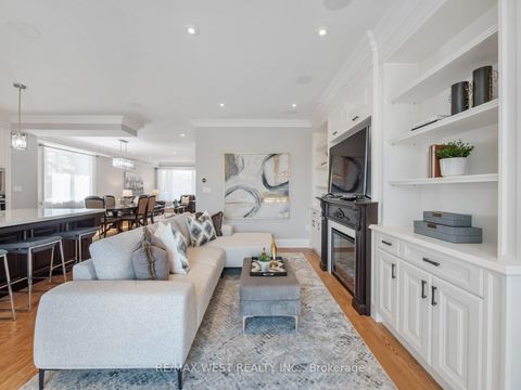 Photo 18 at 5 Paula Boulevard, Alderwood, Toronto