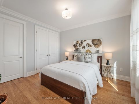 Photo 20 at 5 Paula Boulevard, Alderwood, Toronto