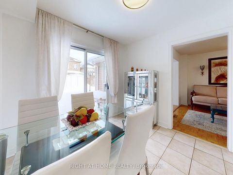 Photo 10 at 55 Hollybush Drive, Maple, Vaughan