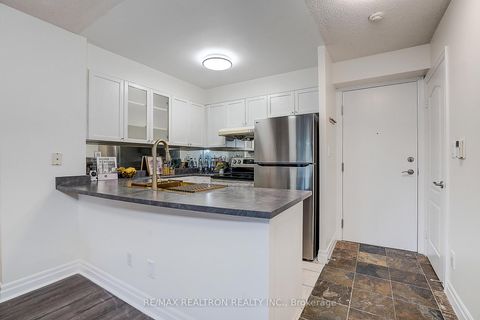 Photo 4 at 217 - 188 Doris Avenue, Willowdale East, Toronto