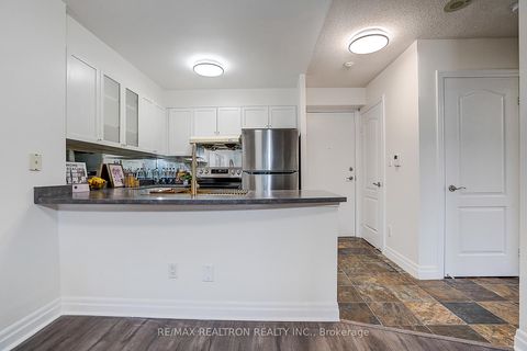 Photo 5 at 217 - 188 Doris Avenue, Willowdale East, Toronto