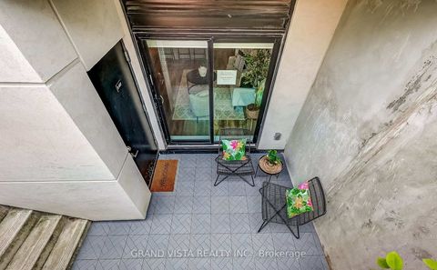 Photo 3 at B602 - 5279 Highway 7, Vaughan Grove, Vaughan