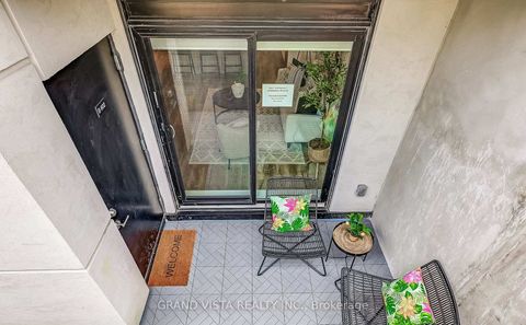 Photo 4 at B602 - 5279 Highway 7, Vaughan Grove, Vaughan