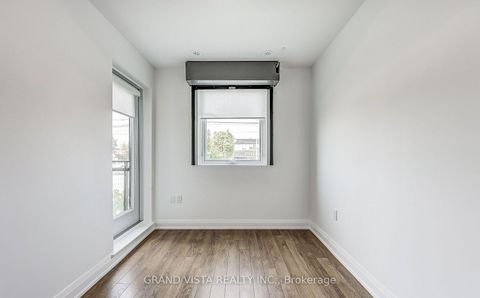 Photo 23 at B602 - 5279 Highway 7, Vaughan Grove, Vaughan