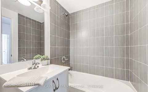 Photo 34 at B602 - 5279 Highway 7, Vaughan Grove, Vaughan