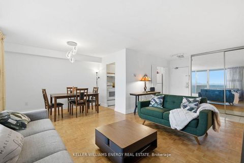 Photo 3 at 1514 - 1 Massey Square, Crescent Town, Toronto