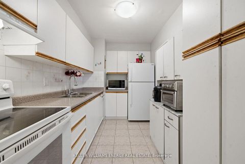 Photo 11 at 1514 - 1 Massey Square, Crescent Town, Toronto